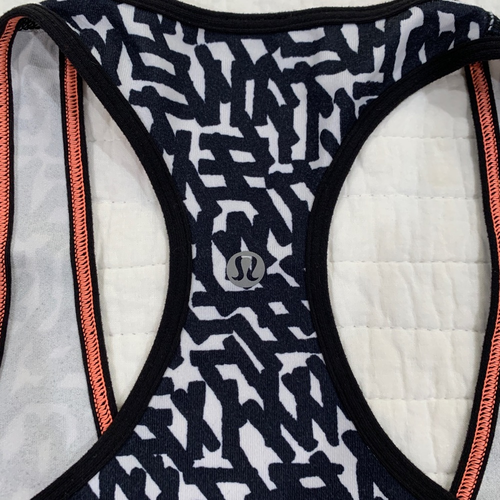 LULULEMON - Picture 3 of 3